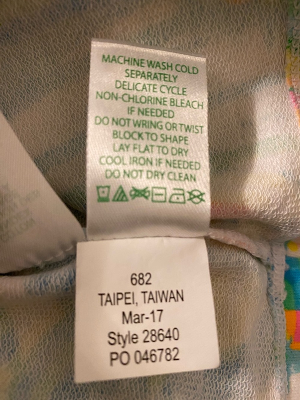 Lilly Pulitzer UPF 50+ Captain Popover in Multi Sea Salt and Fun Sz XS - Picture 9 of 10